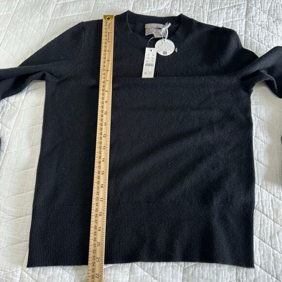 J. Crew Cashmere Classic Fit Crewneck Sweater Black BA400 Size XXSmall New - Picture 13 of 13